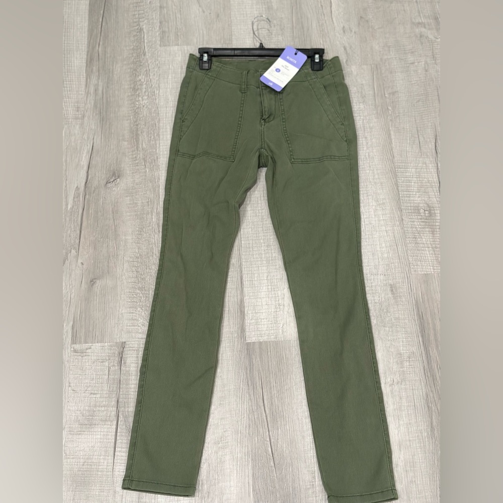 Women’s olive green Cabi pants size 4
